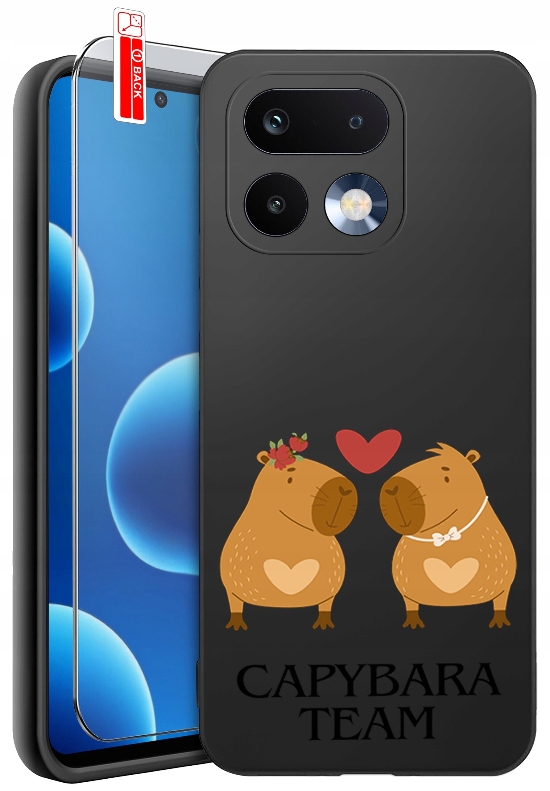 Czarne etui z grafiką dwóch kapibar z sercami i napisem \'CAPYBARA TEAM\'. Obok etui znajduje się szkło ochronne z oznaczeniem \'BACK\'.