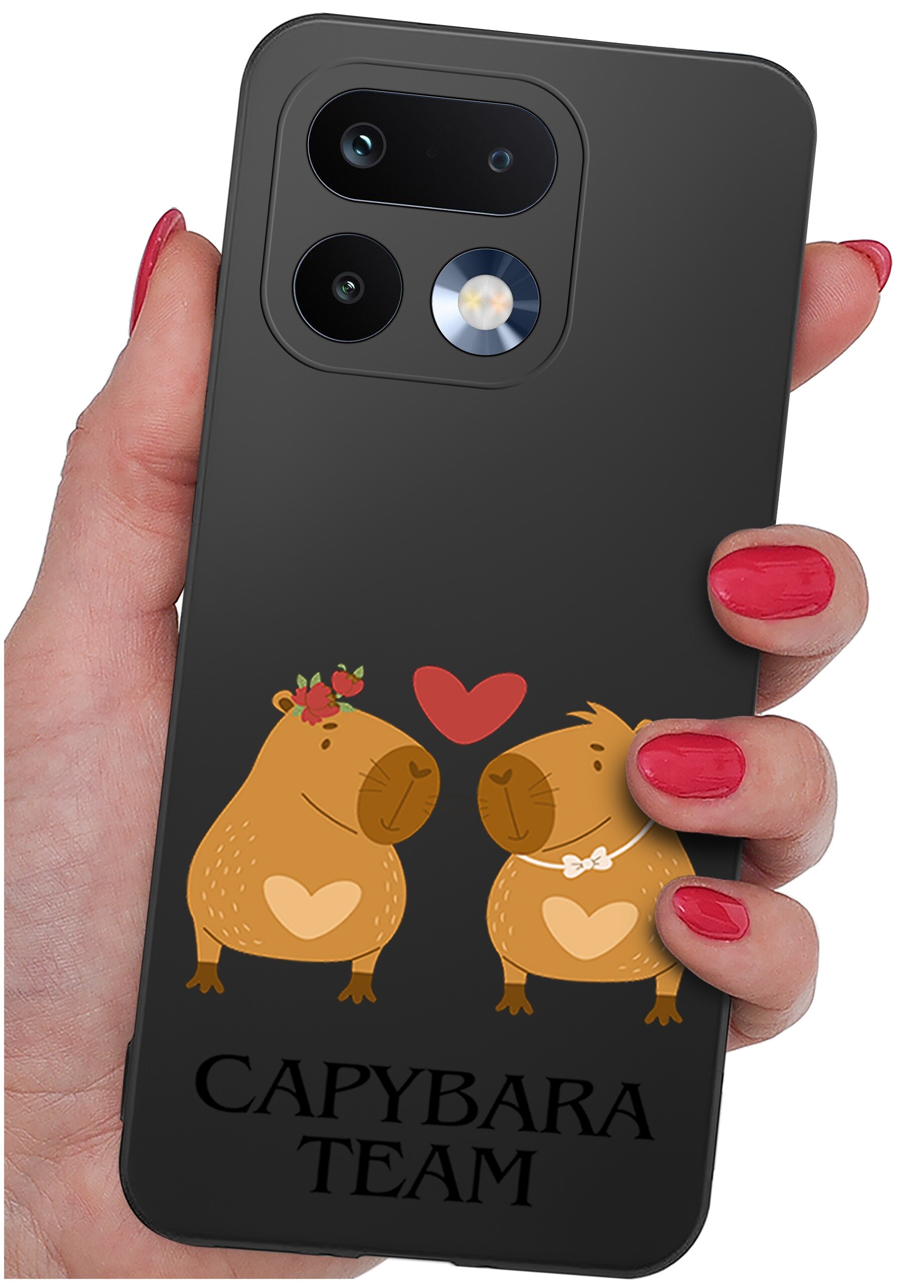 Czarna obudowa telefonu z grafiką dwóch kapibar z sercami na brzuchach i czerwonym sercem między nimi. Na dole widnieje napis \'CAPYBARA TEAM\'.