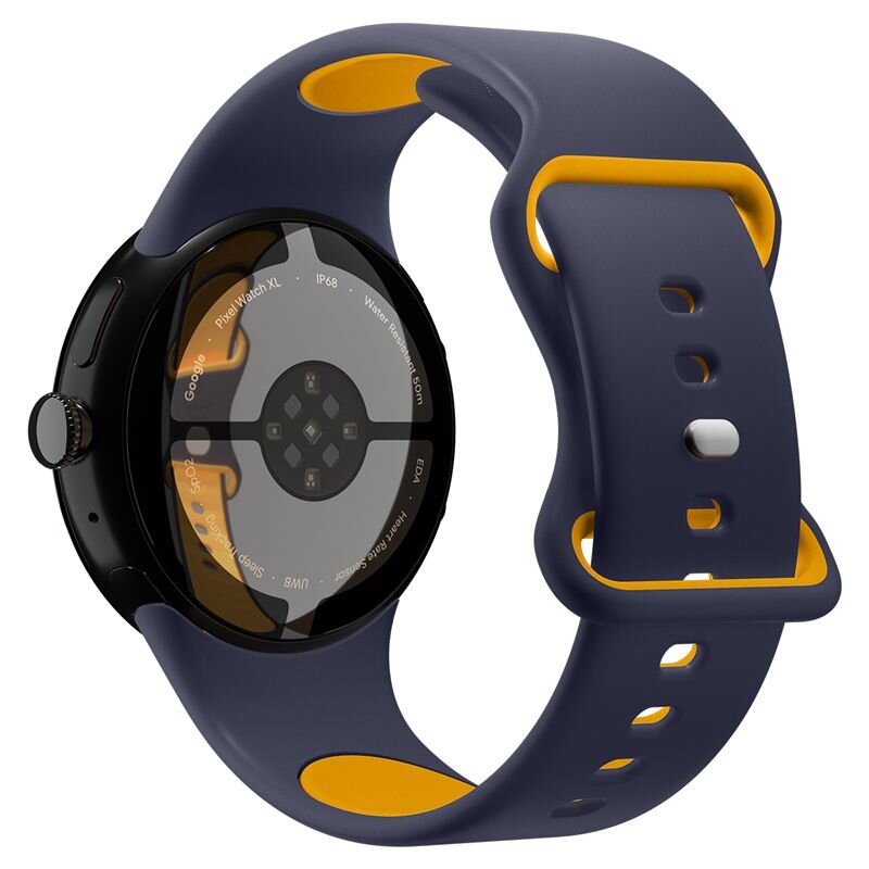 Zegarek z okrągłą tarczą i ciemnoniebieskim paskiem z żółtymi akcentami. Na tarczy widoczny jest tekst: \'Google Pixel Watch XL IP68 Water Resistant 50m\'.