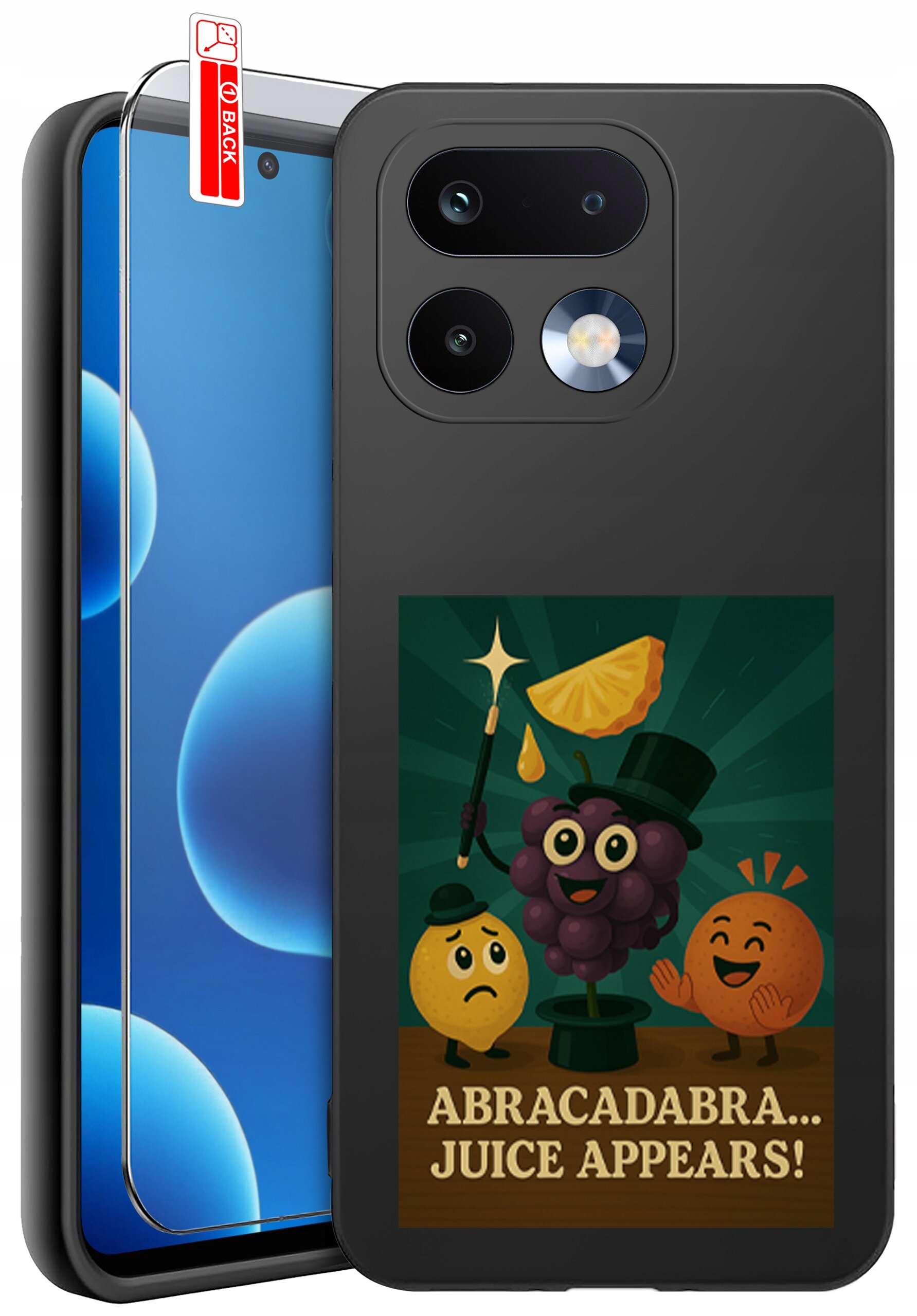 Etui na telefon z grafiką przedstawiającą owoce w kapeluszach i tekstem \'ABRACADABRA... JUICE APPEARS!\'. Obok etui znajduje się szkło ochronne na ekran z oznaczeniem \'BACK\'.