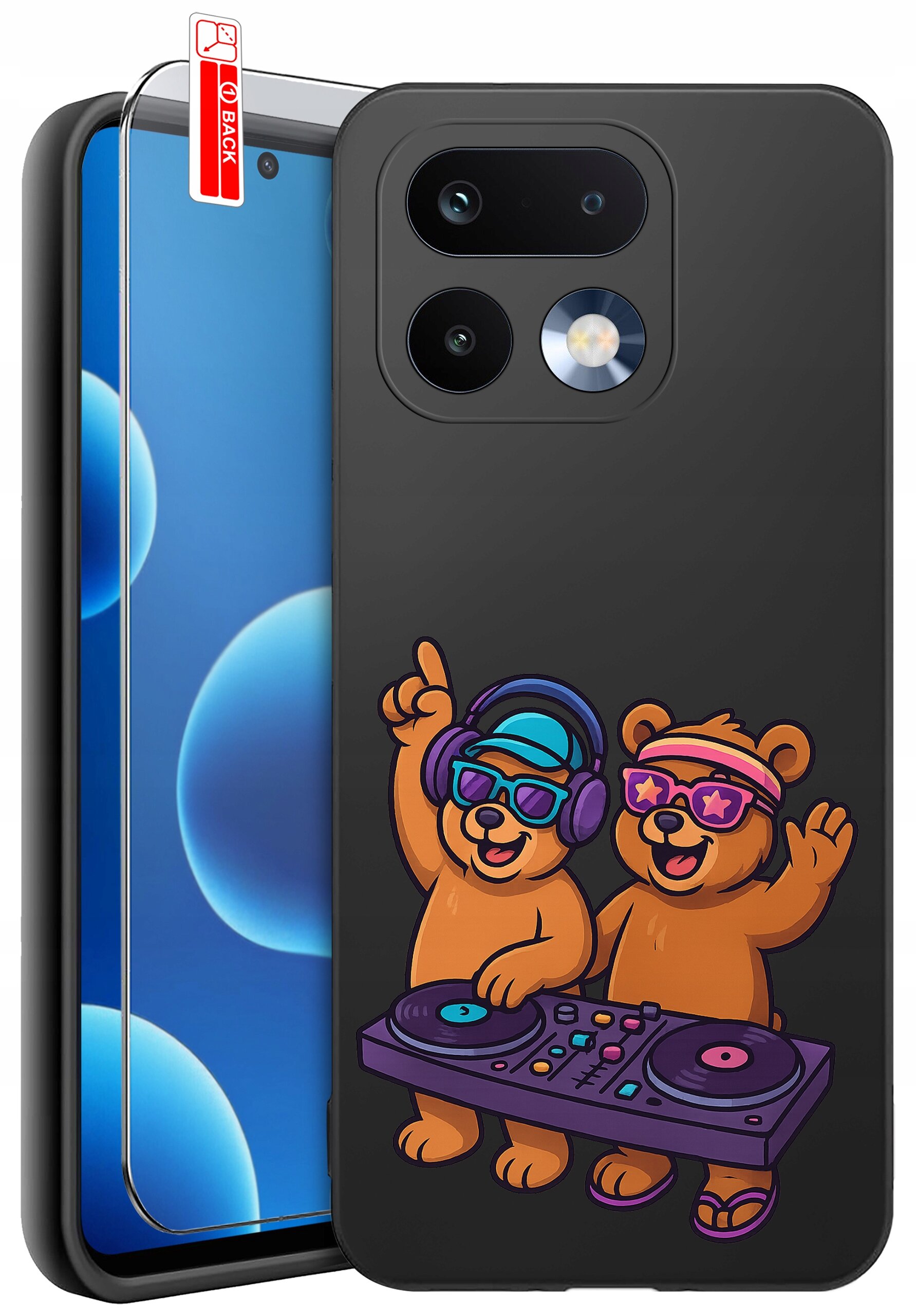 Etui na telefon z grafiką dwóch niedźwiedzi w okularach i słuchawkach, stojących przy konsoli DJ. Obok etui znajduje się szkło ochronne z oznaczeniem \'BACK\'.