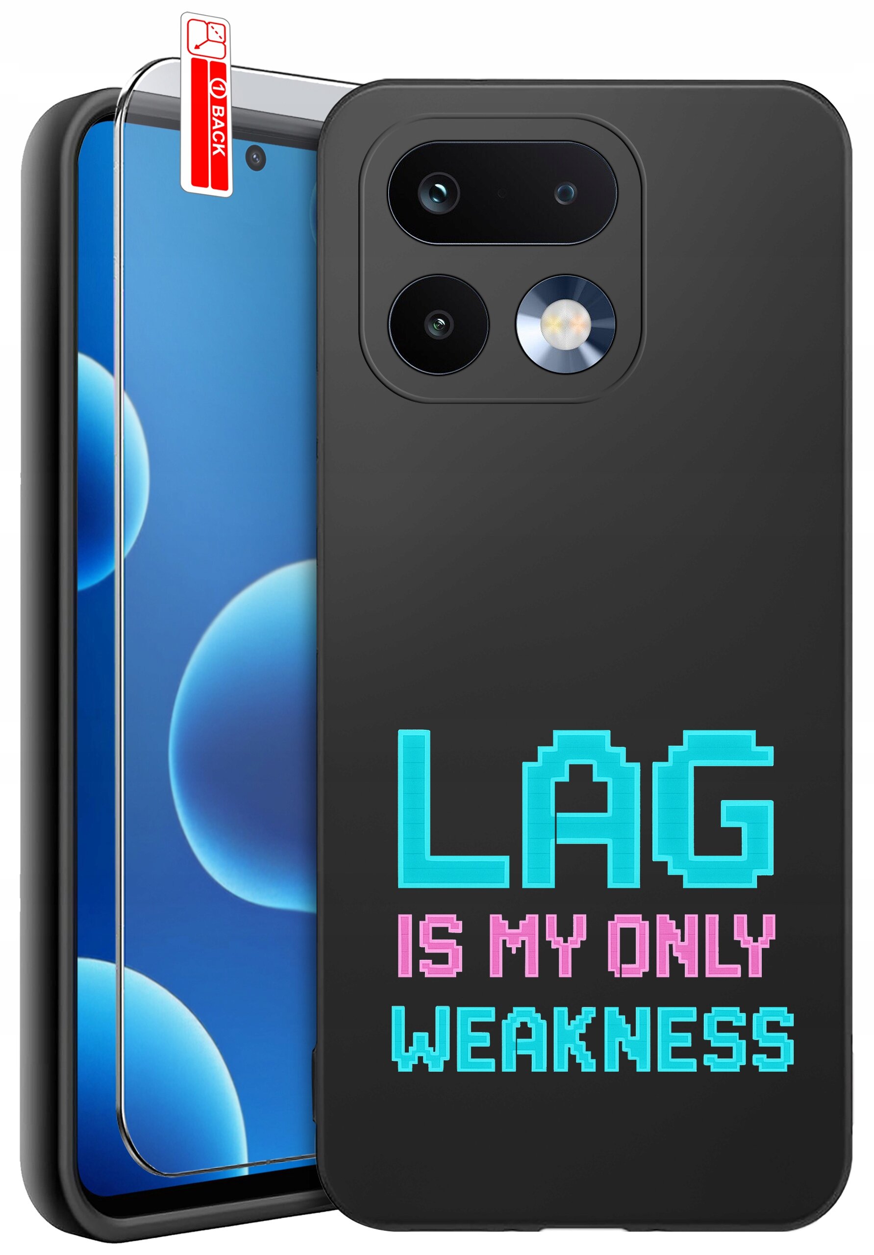 Czarne etui na telefon z napisem \'LAG IS MY ONLY WEAKNESS\' w kolorach turkusowym i różowym. Obok etui znajduje się szkło ochronne z oznaczeniem \'BACK\'.