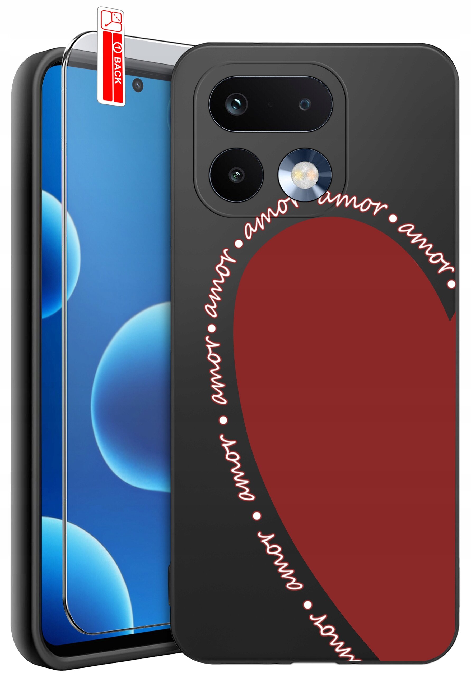 Obraz przedstawia silikonowe etui na telefon z dużym czerwonym sercem i napisem \'amor\' powtarzającym się wokół serca. Obok etui znajduje się szkło ochronne z oznaczeniem \'BACK\'.