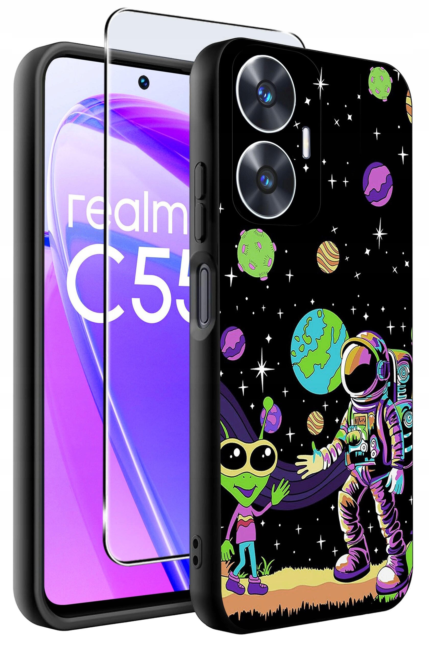 Obraz przedstawia etui na telefon z kolorowym wzorem kosmicznym, na którym widoczny jest astronauta i zielony kosmita na tle planet i gwiazd. Obok znajduje się szkło ochronne na ekran, a na ekranie telefonu widoczny jest napis \'realme C55\'.
