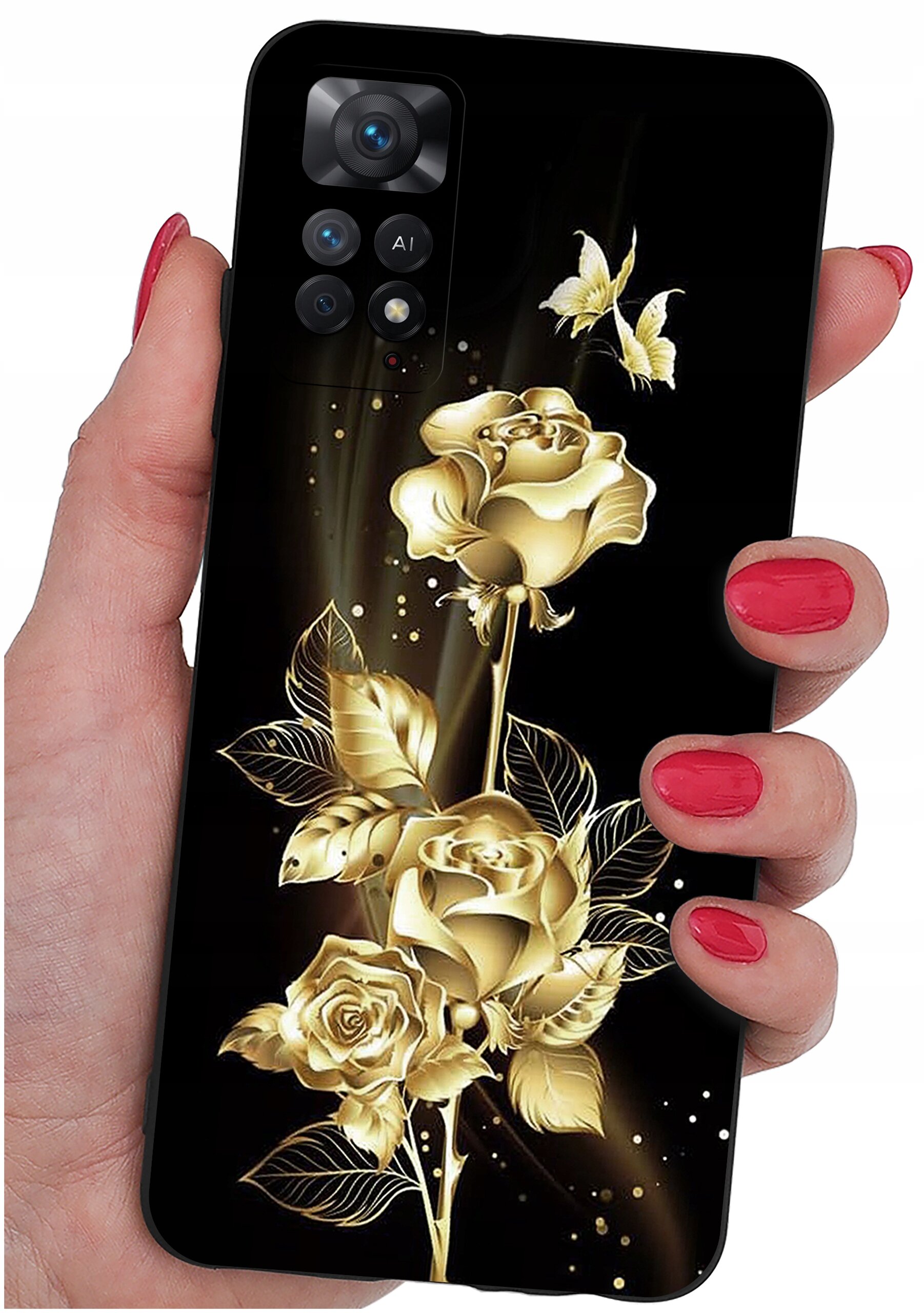Osoba trzyma telefon z etui ozdobionym złotymi różami i motylami na czarnym tle. Etui ma wycięcia na aparat i przyciski.