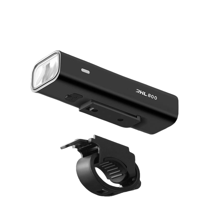 Czarna lampka rowerowa z napisem \'RHL 800\' oraz uchwyt montażowy. Lampka ma prostokątny kształt z zaokrąglonymi krawędziami i portem USB-C.