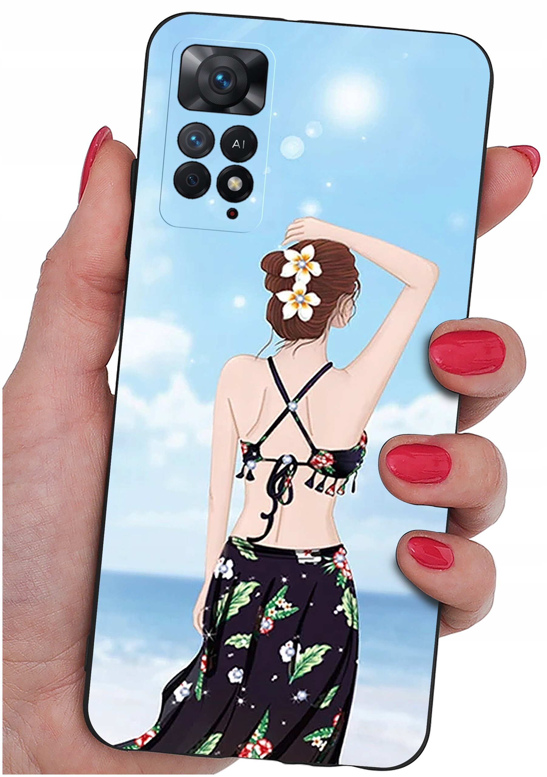 Etui na telefon z grafiką przedstawiającą kobietę w stroju plażowym na tle nieba i morza. Kobieta ma kwiaty we włosach, a etui jest trzymane w dłoni z pomalowanymi na czerwono paznokciami.