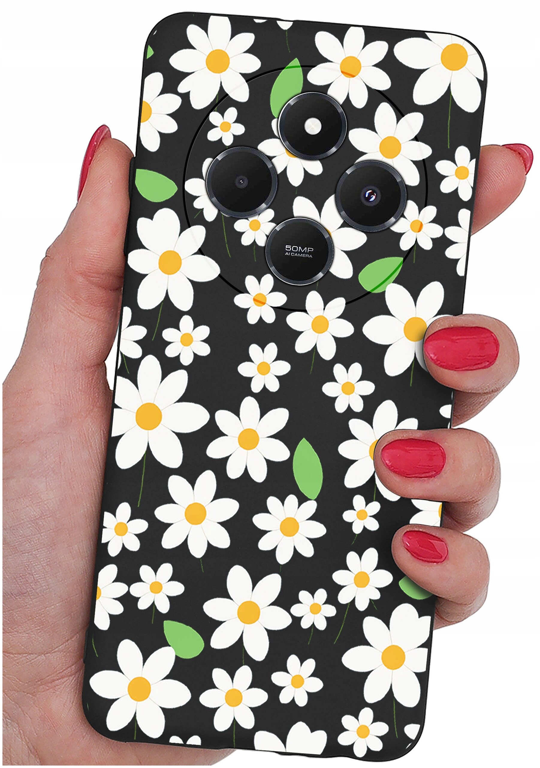 Etui na telefon z czarnym tłem ozdobione białymi kwiatami z żółtymi środkami i zielonymi liśćmi. Widoczne są trzy obiektywy aparatu oraz napis \'50MP AI Camera\'.