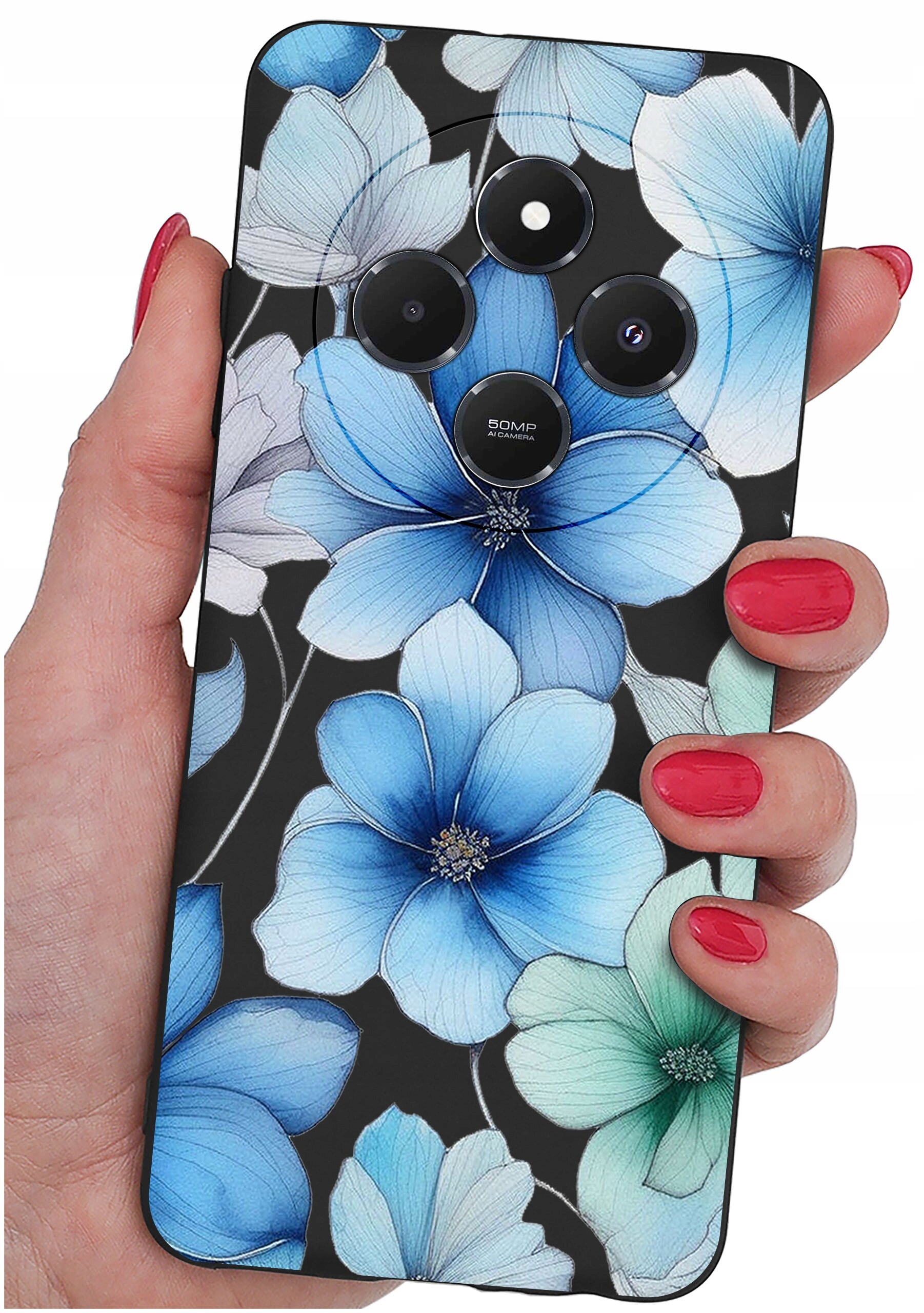 Etui na telefon z wzorem niebieskich i zielonych kwiatów trzymane w dłoni. Na etui widoczny jest napis \'50MP AI Camera\'.