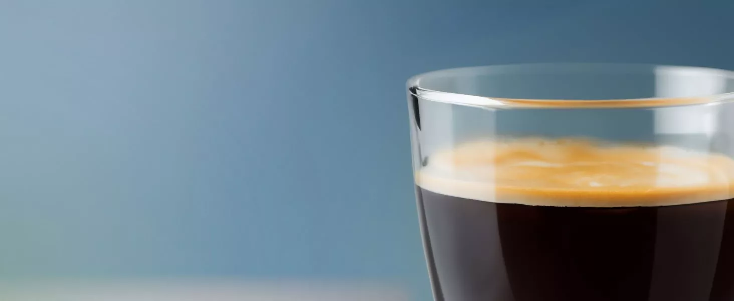 Aromatyczna, czarna kawa dla miłośników espresso bez dodatków