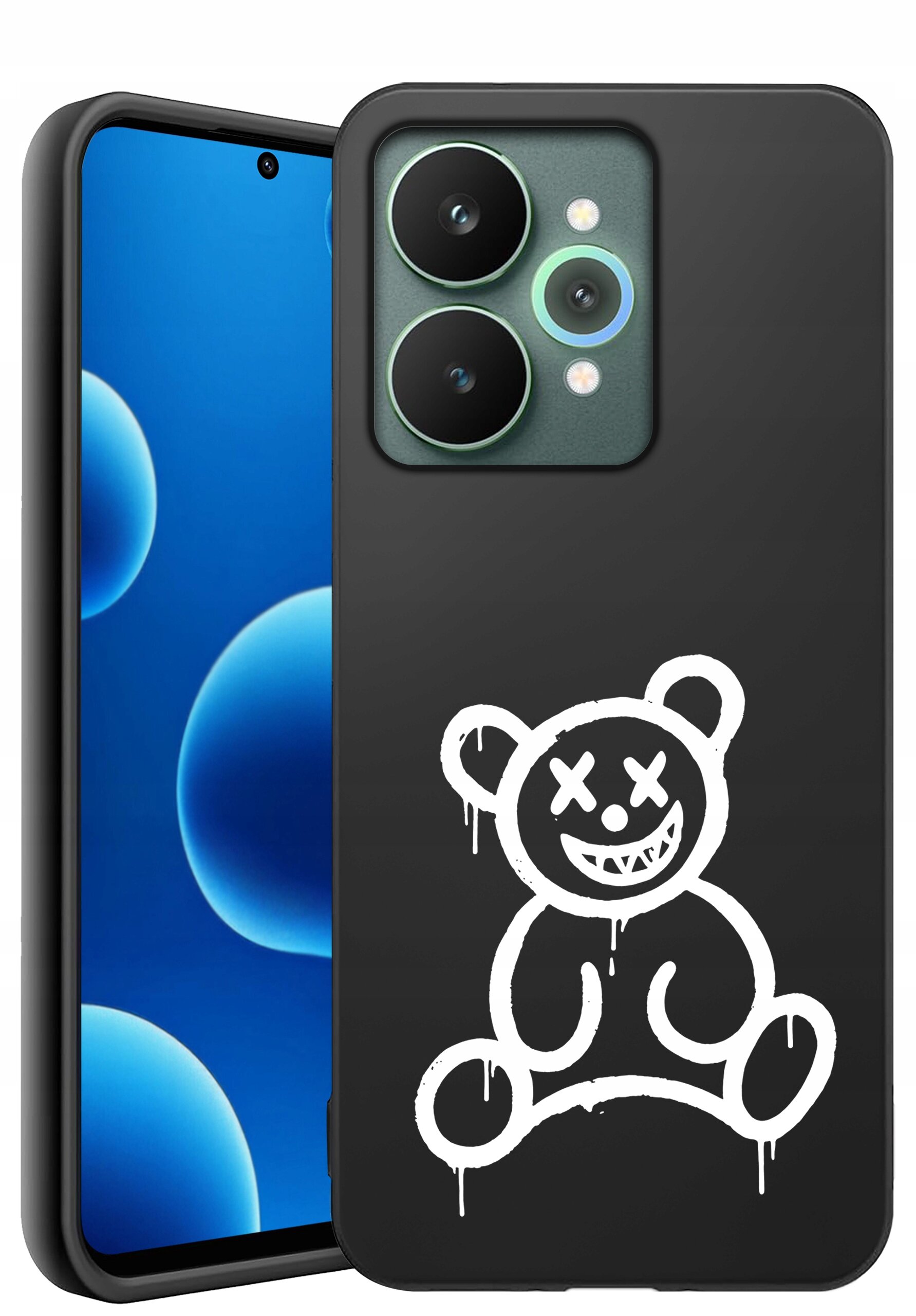 Czarne silikonowe etui na telefon z nadrukiem białego misia z krzyżykami zamiast oczu i szerokim uśmiechem. Obok widoczny jest telefon z niebieskim ekranem i trzema aparatami z tyłu.