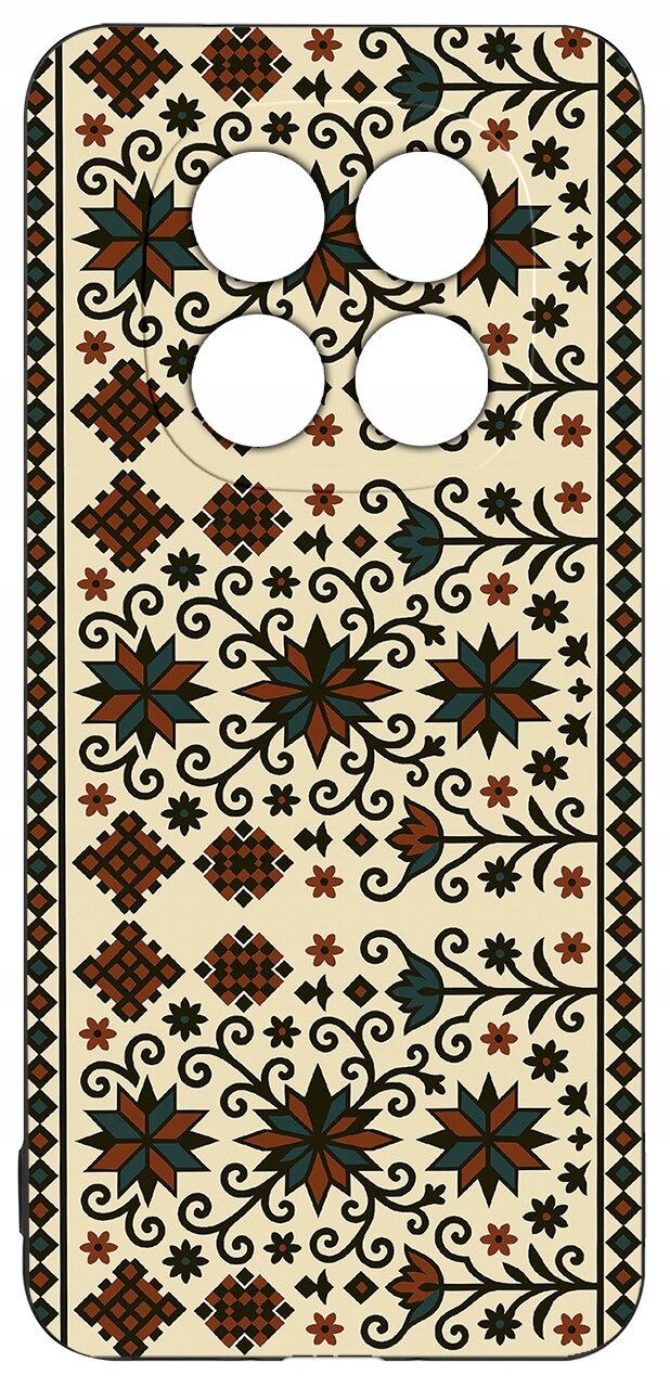Etui na telefon z wzorem w stylu folkowym, zawierającym kwiatowe i geometryczne motywy w kolorach czarnym, brązowym i zielonym na beżowym tle. Etui posiada cztery wycięcia na aparaty fotograficzne.