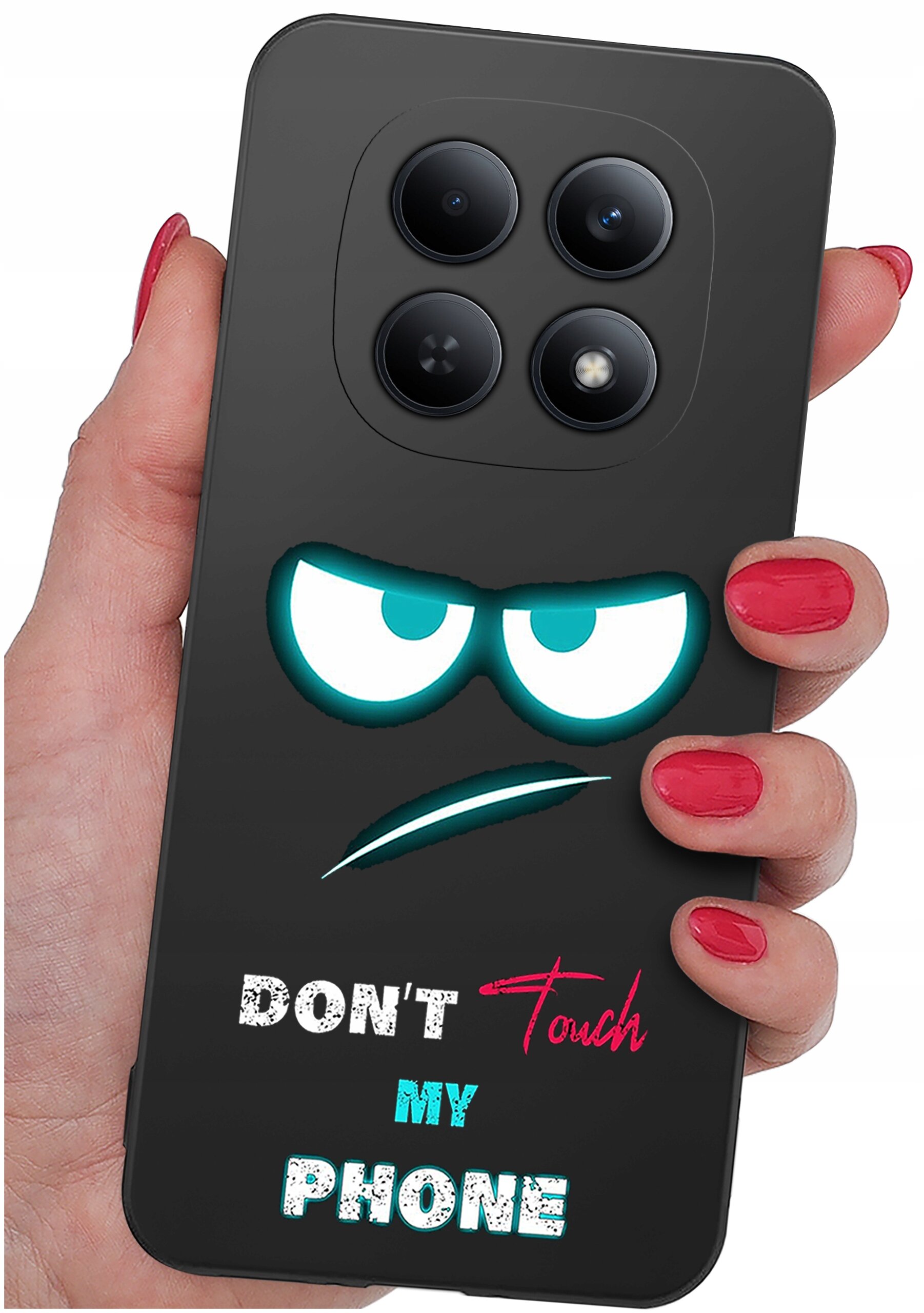 Czarna obudowa telefonu z nadrukiem przedstawiającym zarys oczu i ust oraz tekst \'DON\'T Touch MY PHONE\'. Obudowa jest trzymana w dłoni z pomalowanymi na czerwono paznokciami.