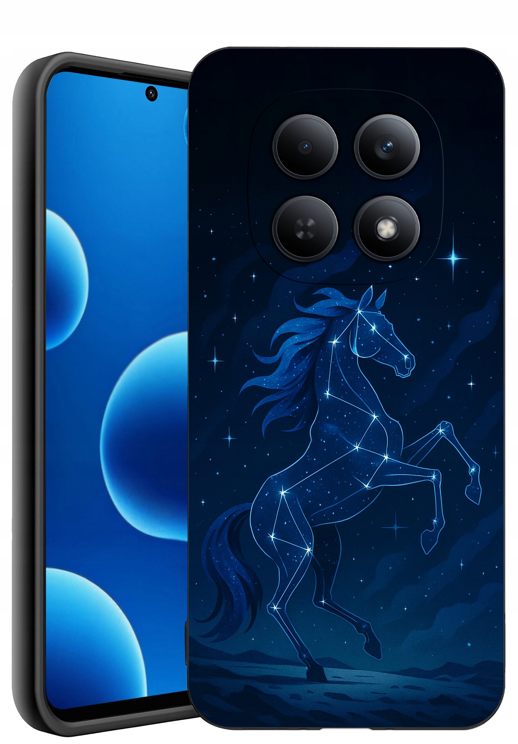 Etui na telefon z motywem konstelacji w kształcie konia na tle nocnego nieba. Widoczne są cztery otwory na aparaty fotograficzne.