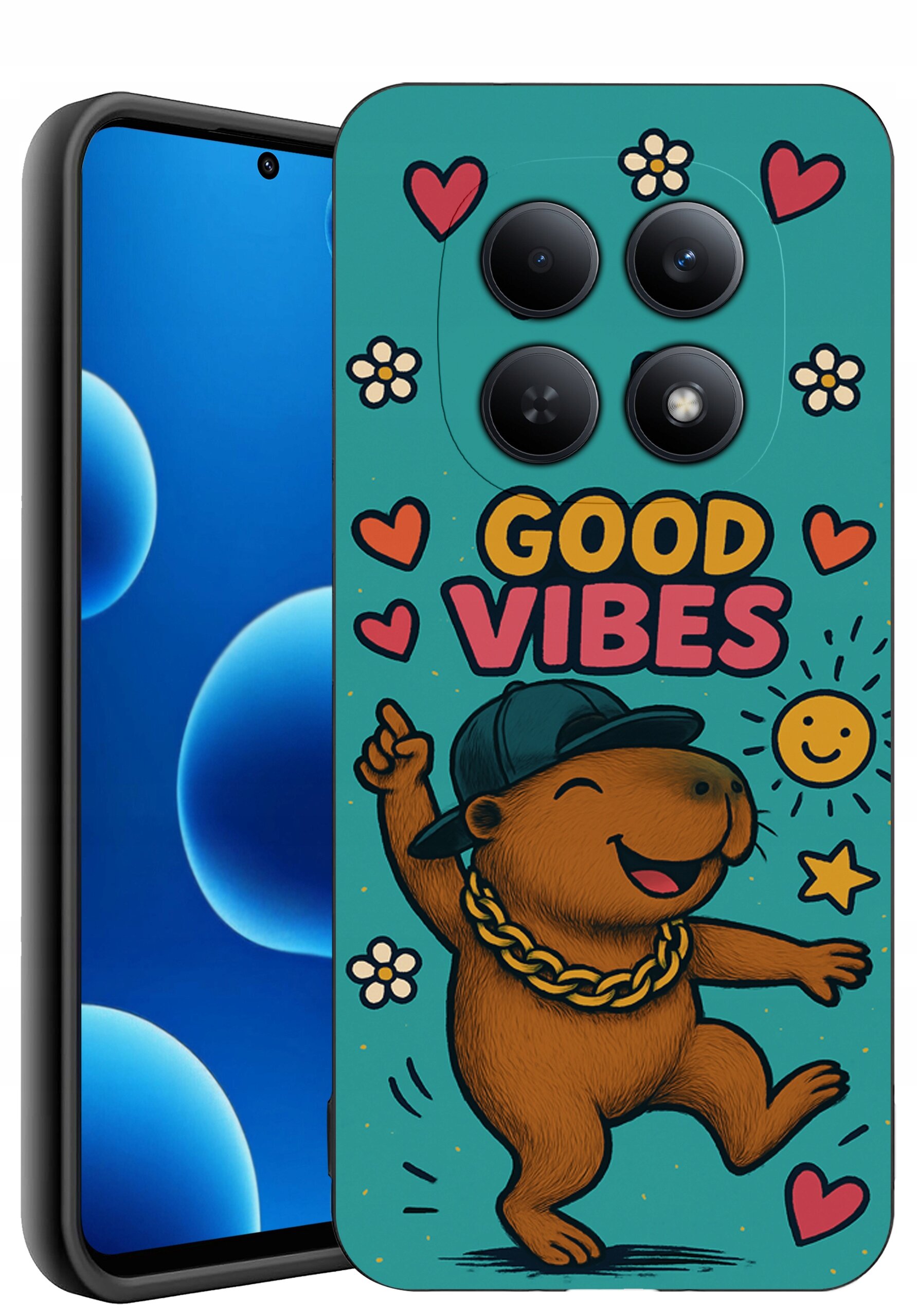 Etui na telefon z grafiką przedstawiającą uśmiechniętego zwierzaka w czapce i złotym łańcuchu, otoczonego sercami, kwiatkami i napisem \'GOOD VIBES\'.