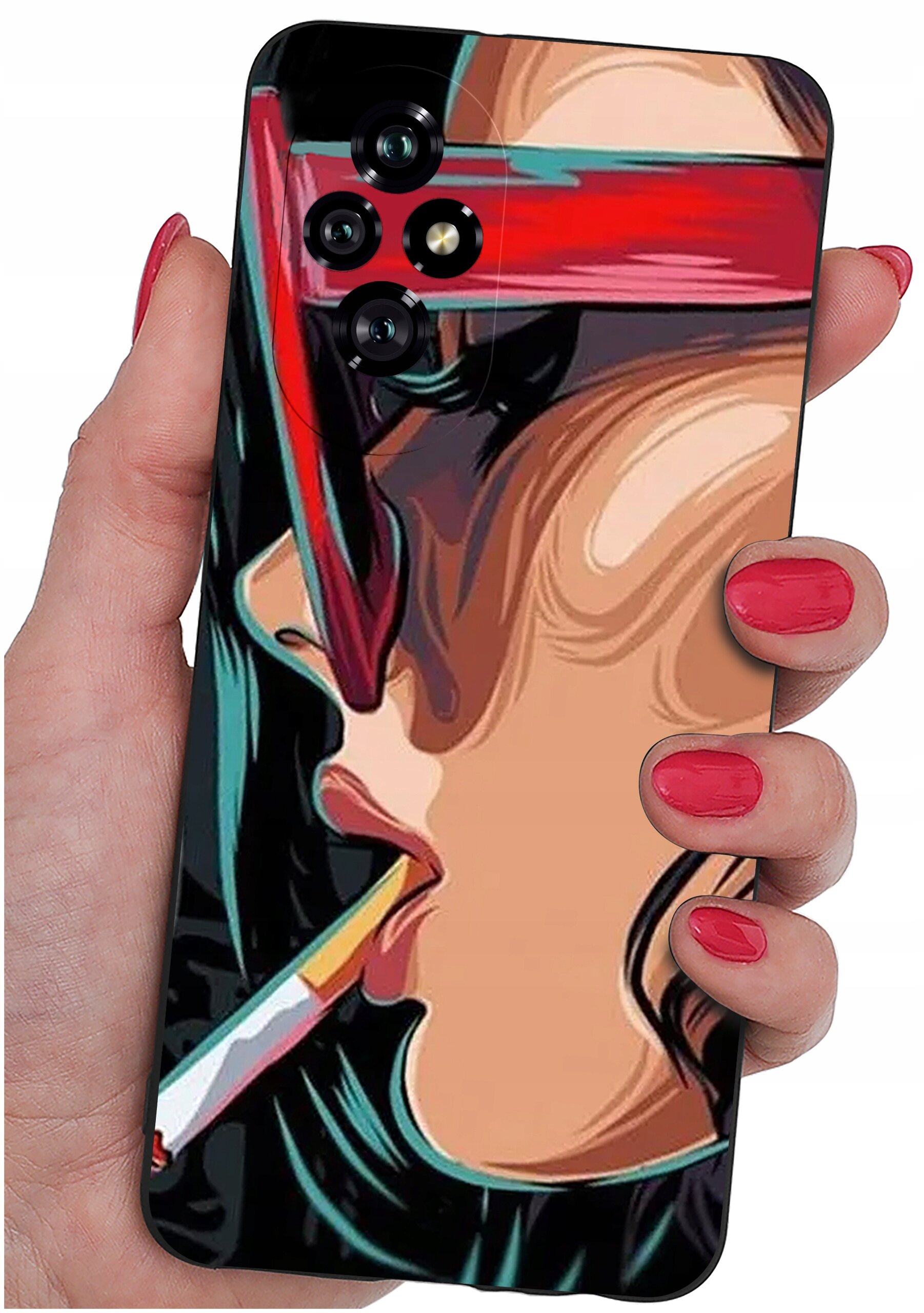Etui na telefon z kolorowym wzorem przedstawiającym twarz osoby w okularach i z papierosem. Etui trzymane jest w dłoni z pomalowanymi na czerwono paznokciami.