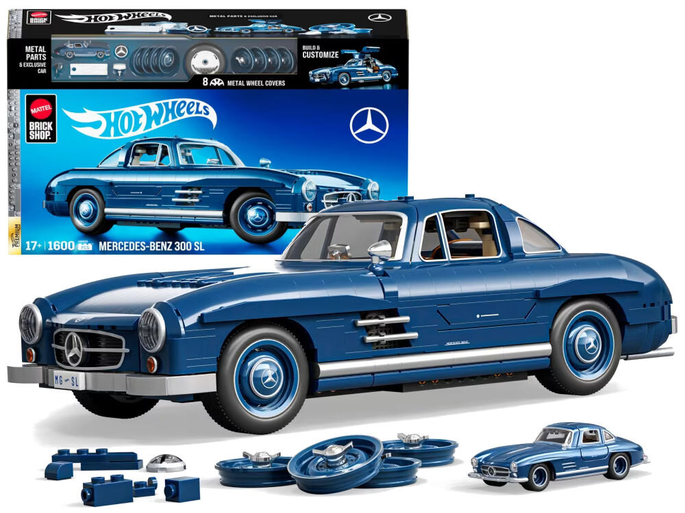 Na obrazie widoczny jest model samochodu Mercedes-Benz 300 SL zbudowany z plastikowych klocków, w kolorze niebieskim. W tle znajduje się opakowanie z logo Hot Wheels i Brick Shop oraz napis \'Mercedes-Benz 300 SL\'.