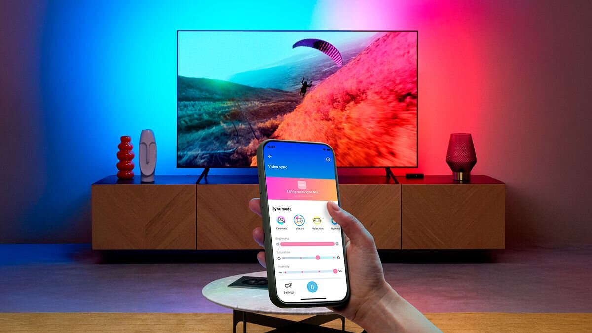 Taśma LED PHILIPS SMART HDMI 2.0 Sync Box Kit 40 - 50 929004772121 1.9 m Bluetooth/Wi-Fi, montaż, telewizor, kable, instalacja, Ustawianie synchronizacji światła z obrazem w aplikacji.