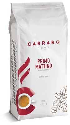 Opakowanie kawy ziarnistej z napisem \'CARRARO 1927 PRIMO MATTINO\'. Widoczne są grafiki ziaren kawy oraz filiżanki z kawą.