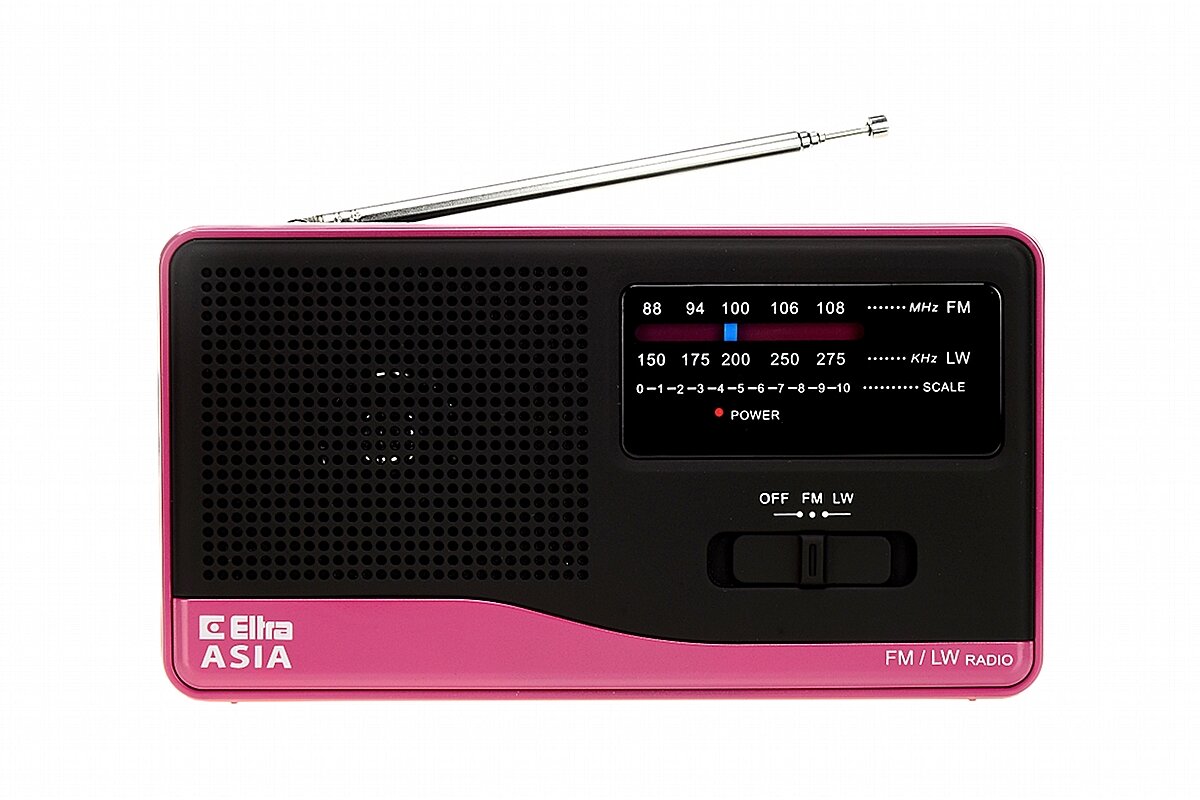 Radio w kolorze różowym z widocznym logo \'Eltra ASIA\' oraz skalą częstotliwości FM i LW. Posiada teleskopową antenę i przełącznik z opcjami OFF, FM, LW.