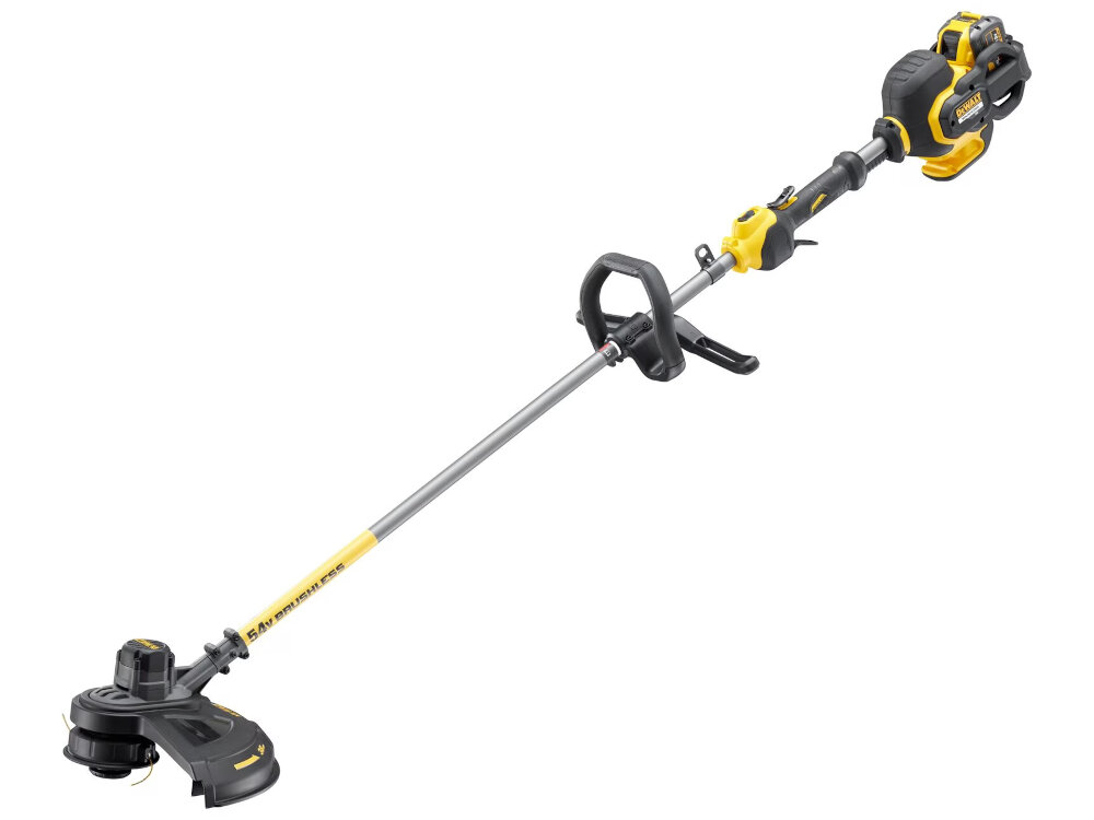 Na obrazie widoczna jest podkaszarka akumulatorowa z żółtymi i czarnymi elementami. Na uchwycie znajduje się logo DEWALT.