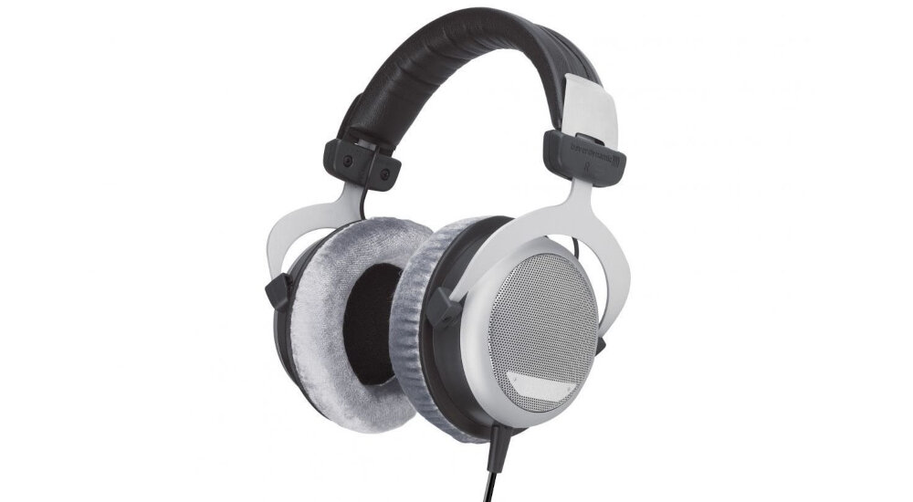 SŁUCHAWKI BEYERDYNAMIC DT880 kabel brak ograniczeń wygoda