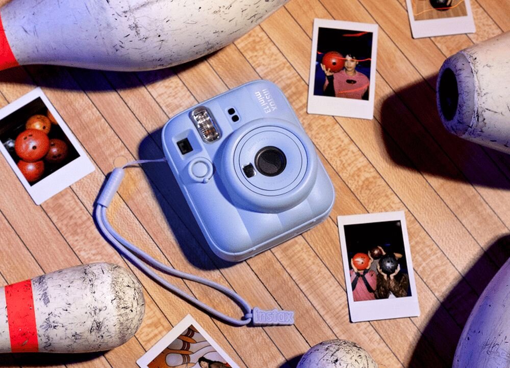 FUJIFILM Instax Mini 13 automatyczna ekspozycja lampa błyskowa zdjęcia w różnych warunkach
