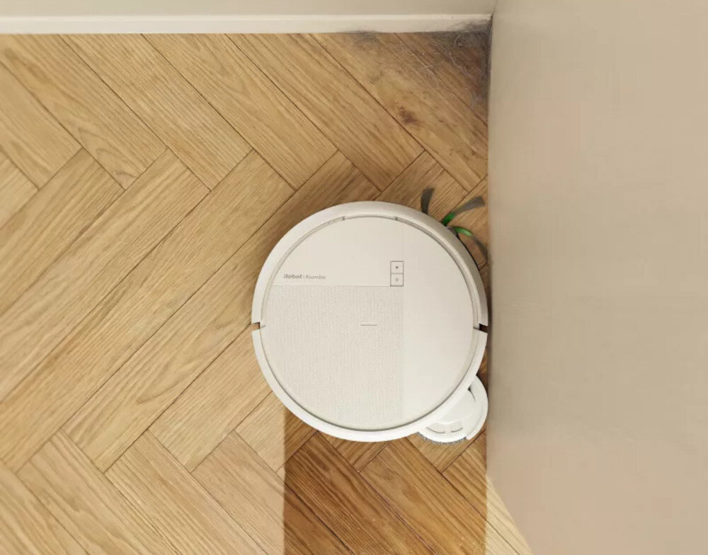 Robot sprzątający IROBOT Roomba 415 Combo Biały zdjęcie lifestyle Przy ścianach, listwach przypodłogowych i w narożnikach System PerfectEdge® Dokładne czyszczeni