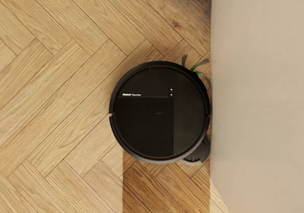 Robot sprzątający IROBOT Roomba 415 Combo Czarny zdjęcie lifestyle Przy ścianach, listwach przypodłogowych i w narożnikach System PerfectEdge® Dokładne czyszczeni