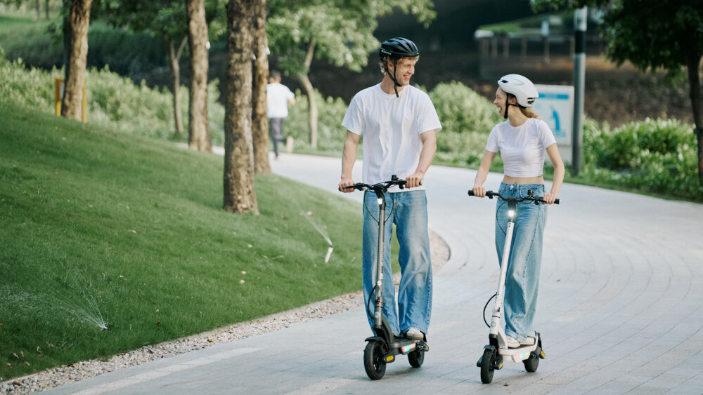 Hulajnoga elektryczna ISINWHEEL S Nova 31km 500W Amortyzacja 8.5