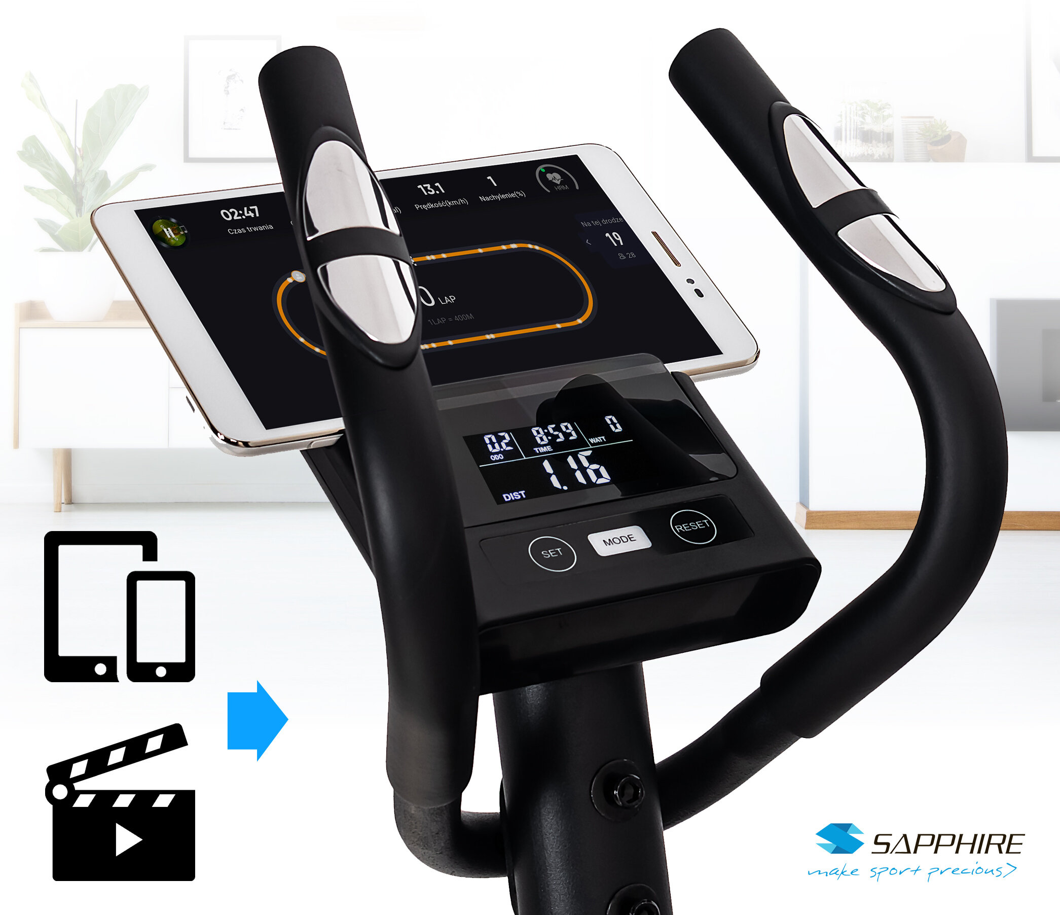 Na obrazie widoczny jest panel sterowania orbitreka z wyświetlaczem pokazującym czas, dystans i inne parametry. W tle znajduje się tablet z aplikacją treningową oraz logo \'SAPPHIRE make sport precious\'.
