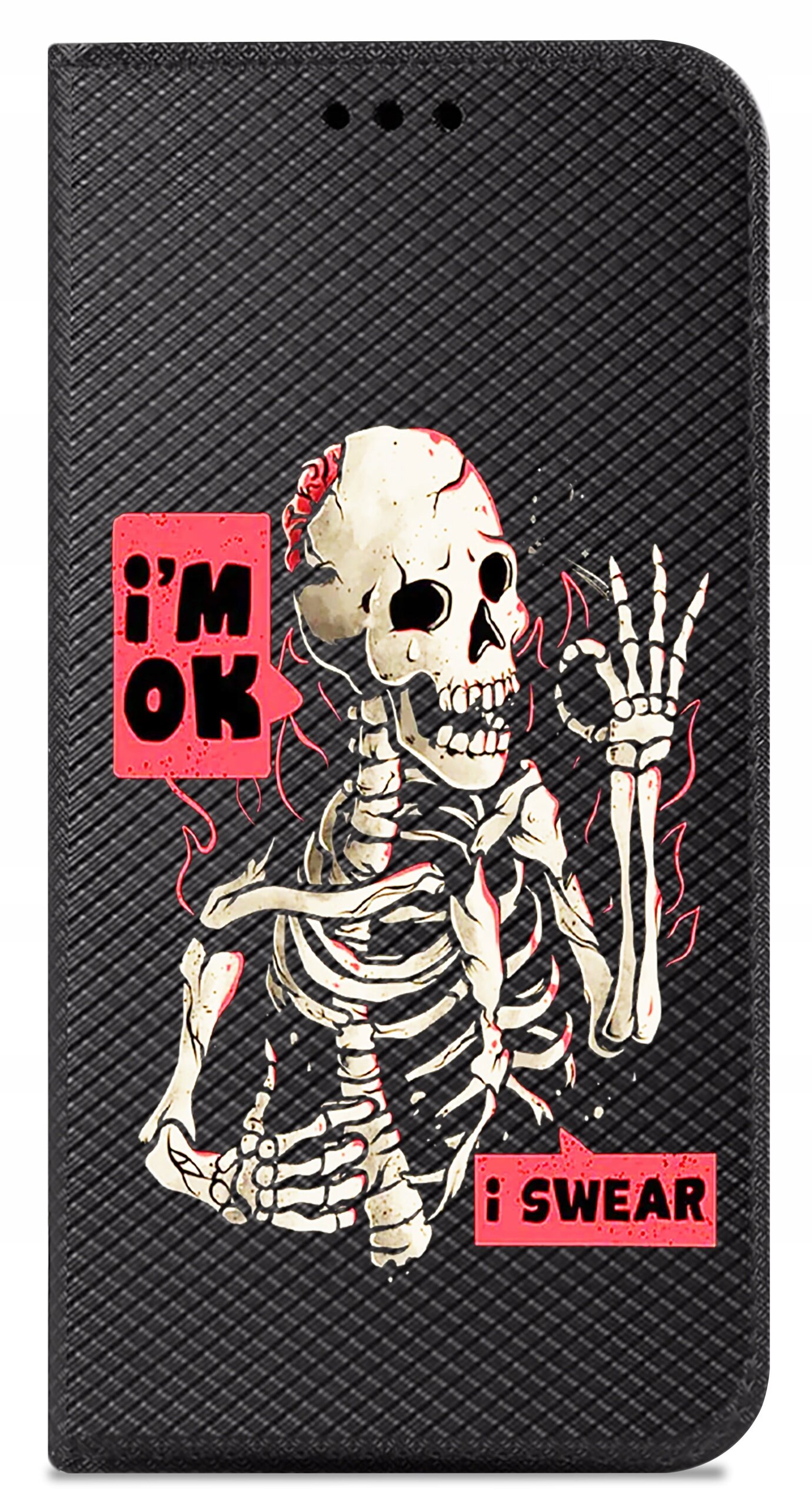 Etui na telefon z czarnym, teksturowanym tłem, ozdobione grafiką szkieletu z podniesioną ręką. Na etui widnieją napisy \'i\'m OK\' oraz \'i SWEAR\' w czerwonych prostokątach.