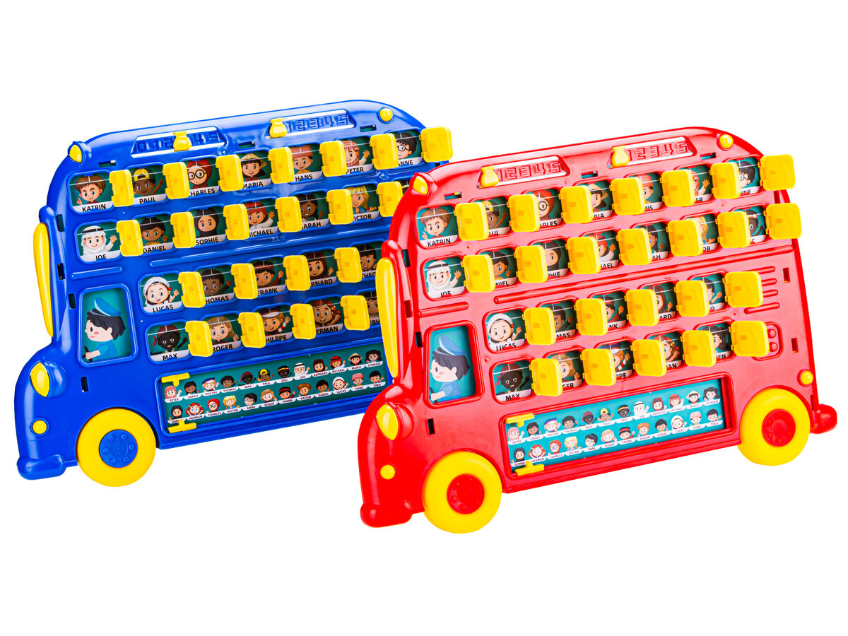 Na obrazie znajdują się dwie tablice edukacyjne w kształcie autobusów, jedna niebieska, druga czerwona, z żółtymi klapkami i ilustracjami postaci. Na każdej tablicy widoczne są imiona takie jak \'ADRIAN\', \'PAUL\', \'MARIA\'.