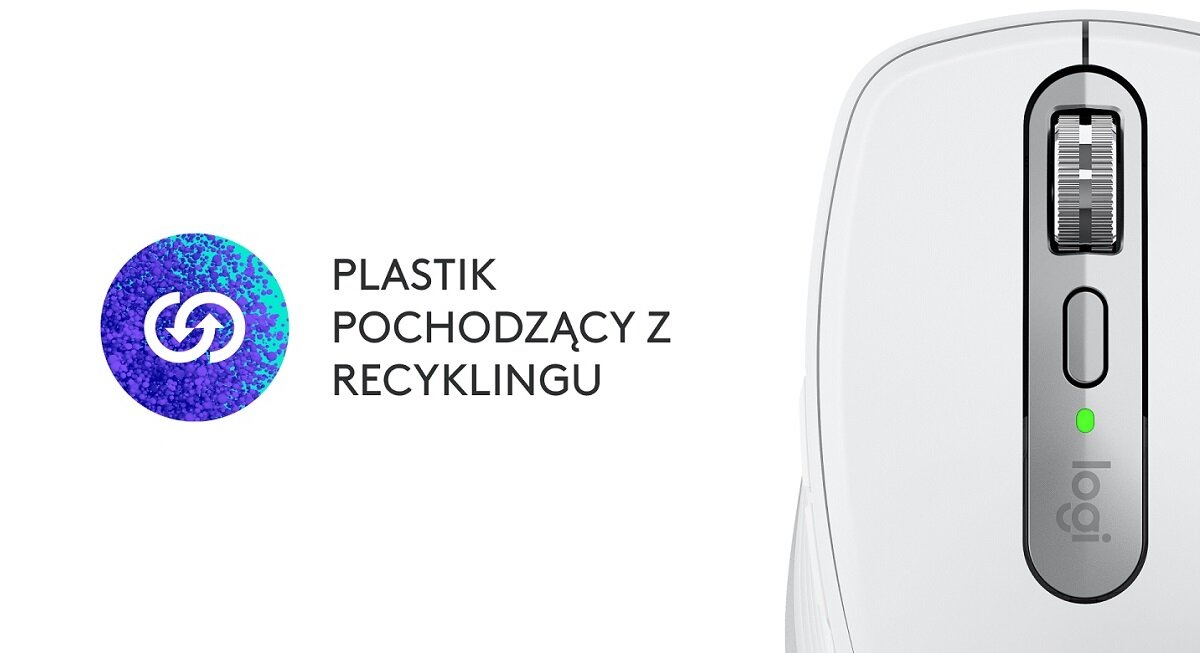 Na obrazie widoczna jest część myszy komputerowej z logo \'logi\' oraz tekst \'PLASTIK POCHODZĄCY Z RECYKLINGU\' obok niebieskiego symbolu recyklingu.