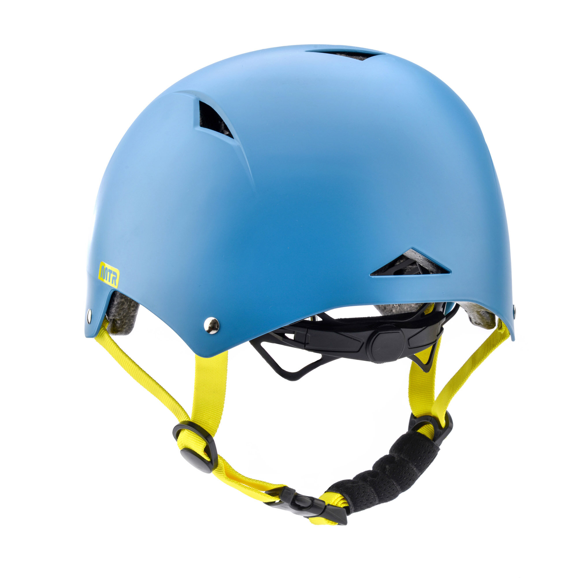 Niebieski kask rowerowy z żółtymi paskami i otworami wentylacyjnymi. Na kasku widoczne jest logo \'MTR\'.
