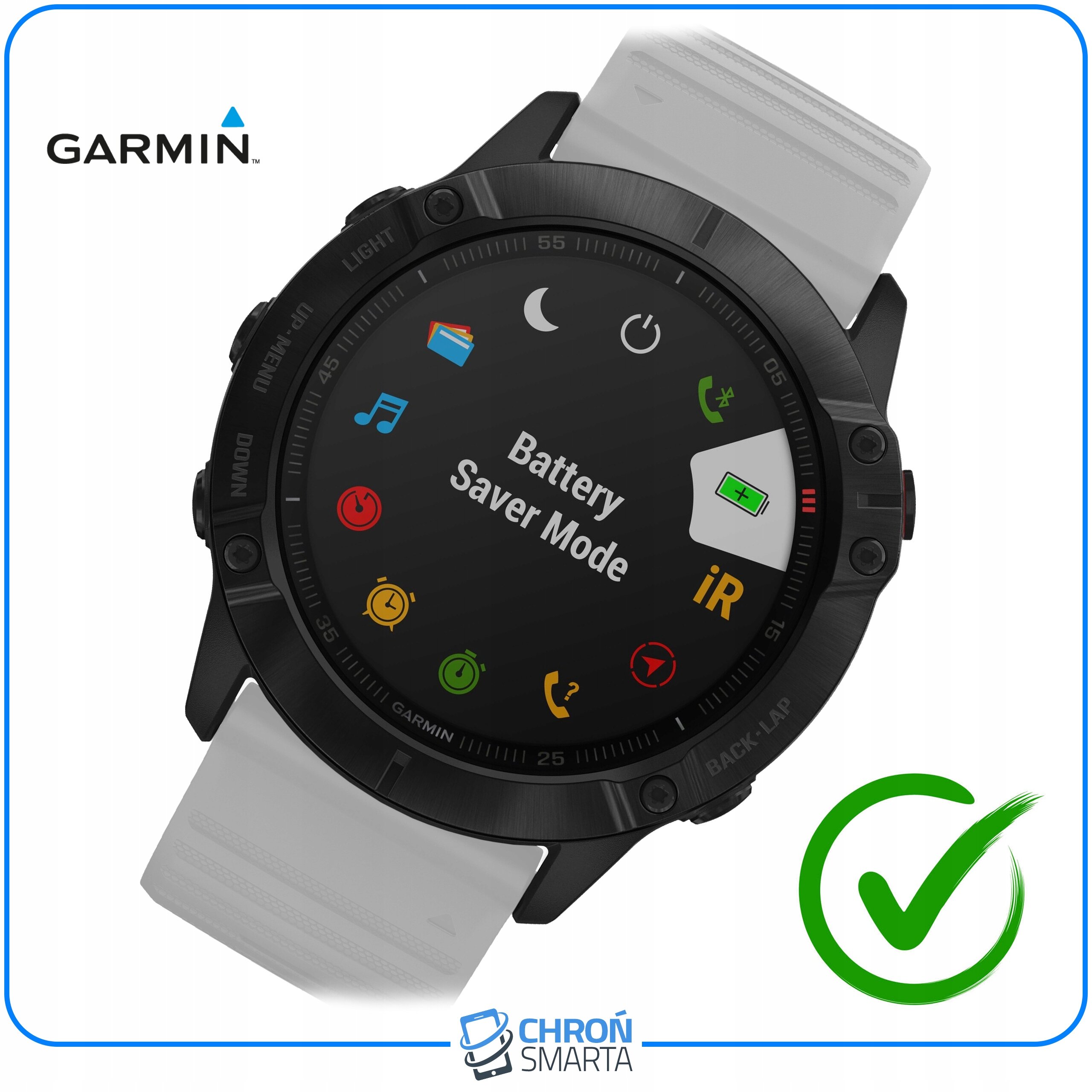 Smartwatch Garmin z białym paskiem wyświetla ekran z ikonami aplikacji i napisem \'Battery Saver Mode\'. W prawym dolnym rogu znajduje się zielony symbol zatwierdzenia, a w lewym górnym rogu logo Garmin.