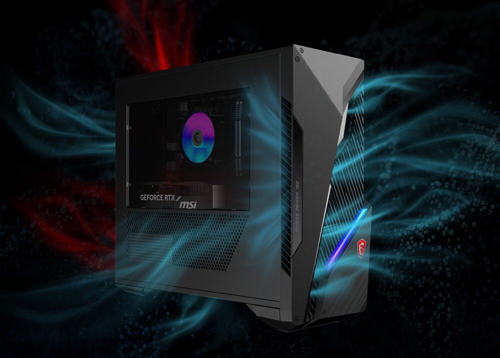 Obraz przedstawia komputer stacjonarny z przezroczystym panelem bocznym, przez który widać podświetlony wentylator. Na obudowie widoczne są napisy \'GEFORCE RTX\' i logo producenta.
