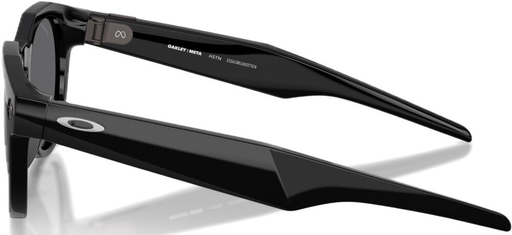 Czarne okulary z widocznym logo na zauszniku oraz napisem \'OAKLEY META HSTN\'.