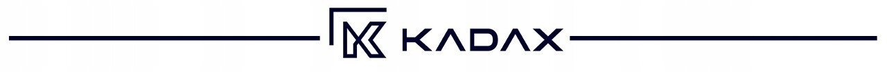 Logo z napisem \'KADAX\' oraz stylizowanym symbolem litery \'K\' po lewej stronie, oddzielone poziomymi liniami.