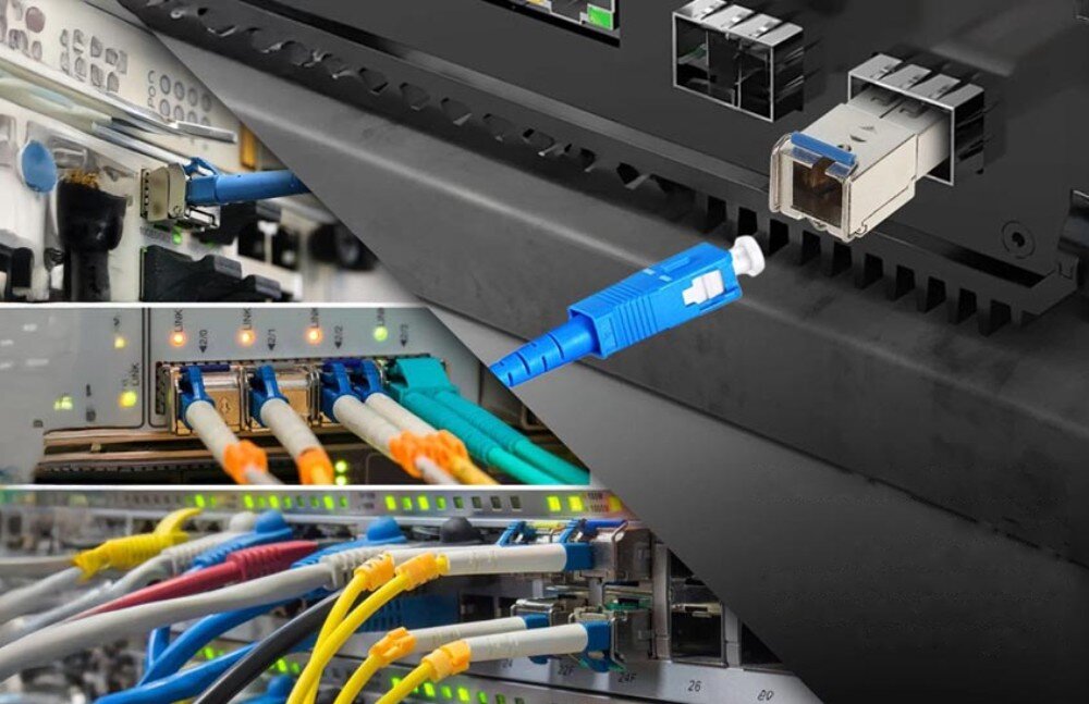 Wkładka SFP EXTRALINK EX.2213 Zbliżenie na złącza światłowodowe LC podłączone do portów SFP w urządzeniach sieciowych, z widocznymi niebieskimi i żółtymi przewodami oraz świecącymi diodami sygnalizacyjnymi