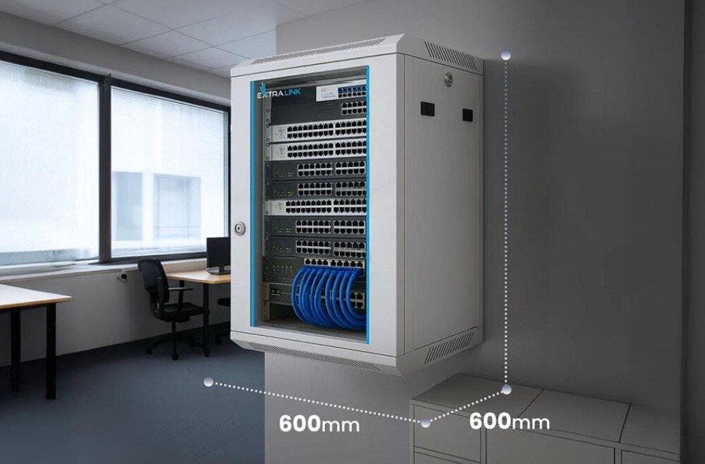 Szafa RACK EXTRALINK 19 12U EX.8604 600 x 600 mm Wisząca szafa serwerowa z liniami wskazującymi na jej wymiary: szerokość 600 mm i głębokość 600 mm, wentylacja, organizacja kabli