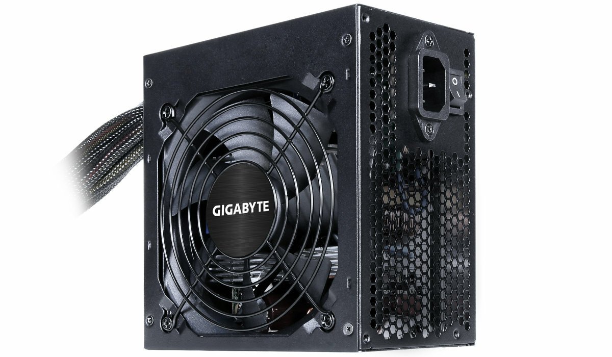 GIGABYTE P650B 650W Bronze skos