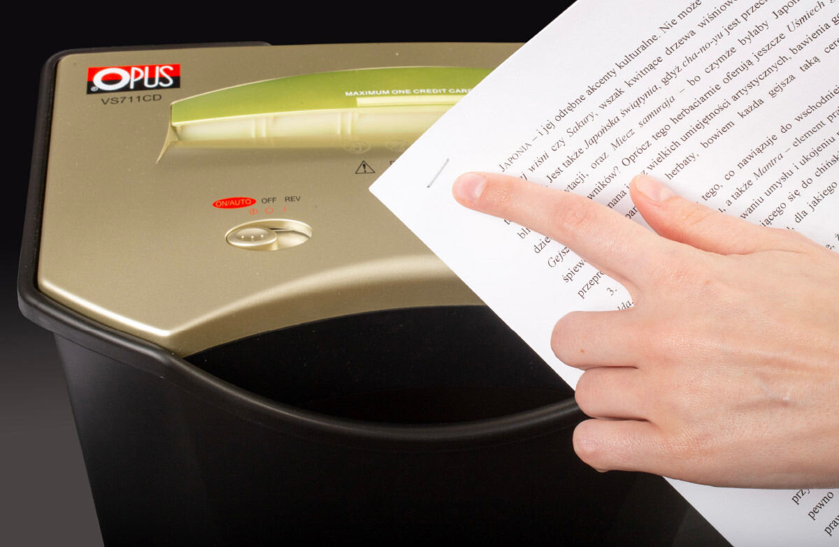 Niszczarka OPUS VS 711 CD 20 L, P-4, Ścinki, Automatyczny Start/Stop, Funkcja cofania system paskowo-odcinkowy cross cut powierzchnia ścinek 4 x 40 mm poziom bezpieczeństwa P-4 
					niszczenie do 6 arkuszy papieru o gramaturze 80 g/m2 do płyt CD/DVD poziom bezpieczeństwa Tx-4 Ex-3