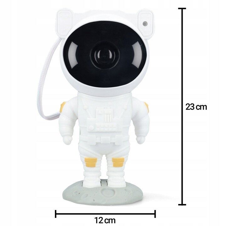 Biała figurka astronauty z czarnym wizjerem, stojąca na szarej podstawie przypominającej powierzchnię księżyca. Wymiary podane obok to 23 cm wysokości i 12 cm szerokości.
