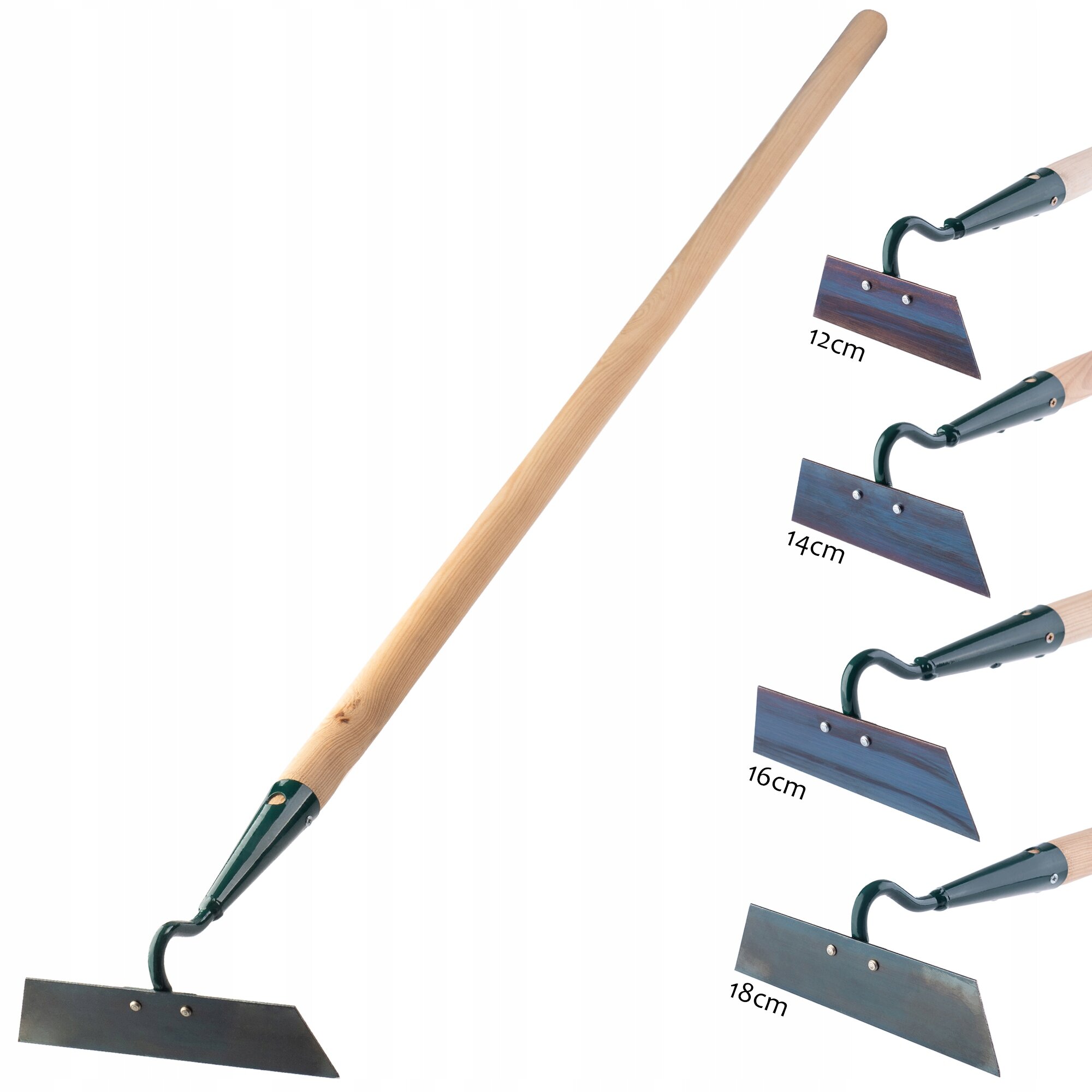 Na obrazie widoczna jest drewniana motyka ogrodowa z metalowym ostrzem. Obok znajdują się cztery mniejsze zdjęcia ostrzy o różnych rozmiarach: 12 cm, 14 cm, 16 cm, 18 cm.