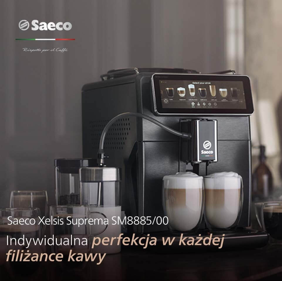 Na zdjęciu widoczny jest ekspres do kawy z logo Saeco, przygotowujący dwie filiżanki kawy. Tekst na obrazie: \'Saeco Xelsis Suprema SM8885/00 Indywidualna perfekcja w każdej filiżance kawy\'.