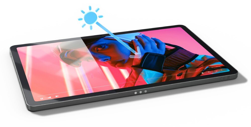 Tablet w kolorze szarym z wyświetlaczem pokazującym kolorowy obraz osoby w słuchawkach. Na ekranie widoczny jest rysik z symbolem słońca.