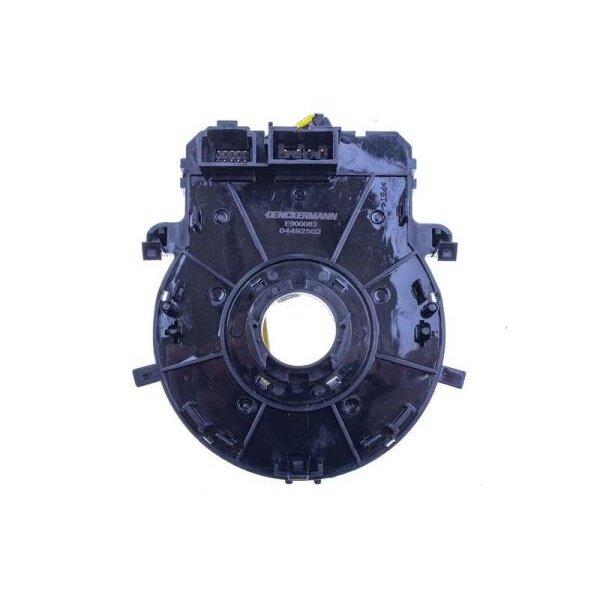 Czarny, okrągły element z tworzywa sztucznego z centralnym otworem i dwoma złączami na górze. Widoczny jest napis \'GENUINE PARTS\' oraz numer \'93490-2M300\'.
