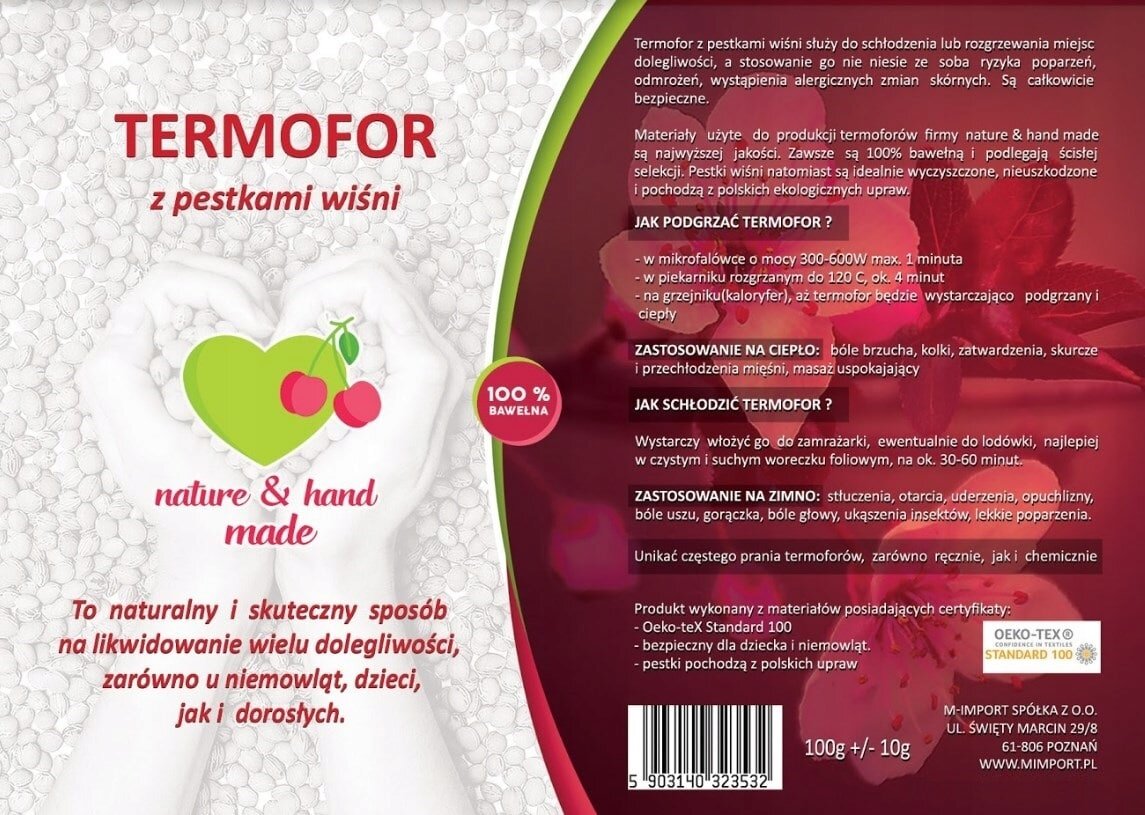 Etykieta produktu \'Termofor z pestkami wiśni\' z informacjami o zastosowaniu, sposobie podgrzewania i chłodzenia oraz certyfikatach. Widoczne są elementy graficzne, takie jak zielone serce z wiśniami i napis \'nature & hand made\'.