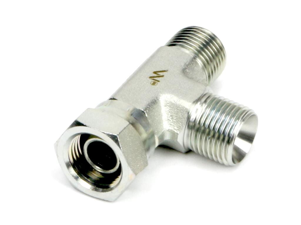 Metalowy trójnik hydrauliczny z trzema gwintowanymi końcówkami, na jednej z nich widoczne jest logo \'W\'.
